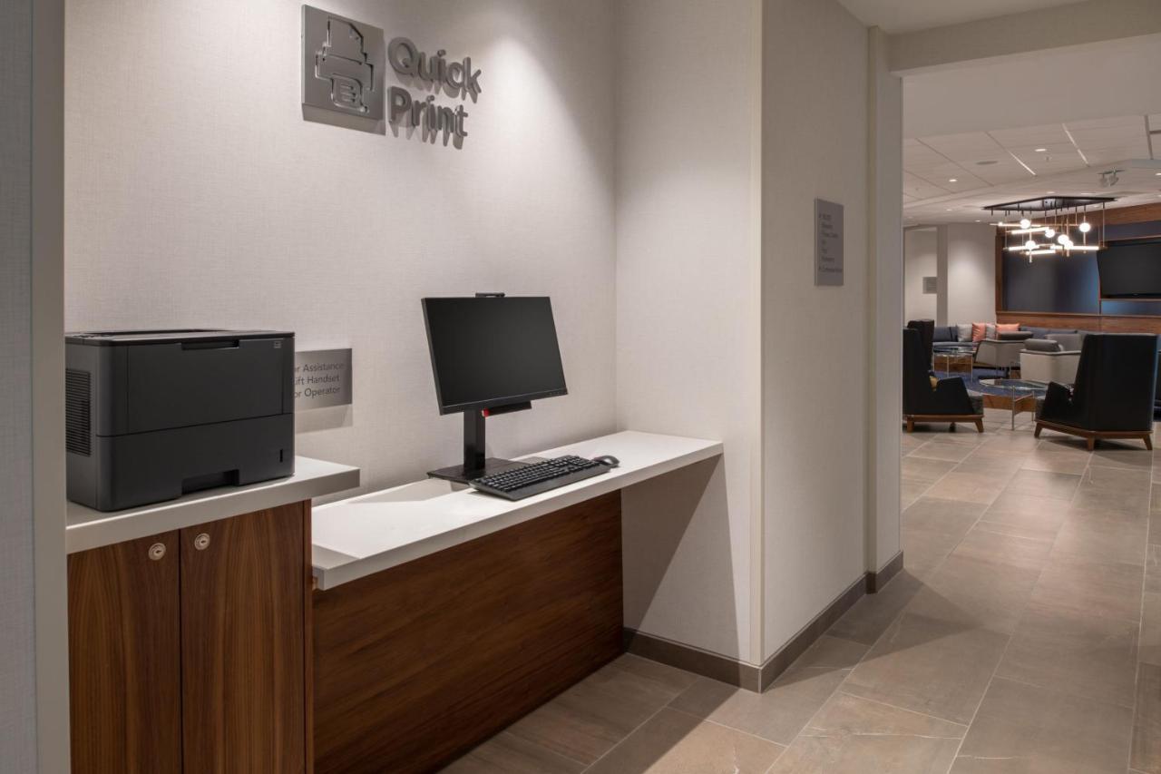 Courtyard By Marriott Olympia Exterior foto