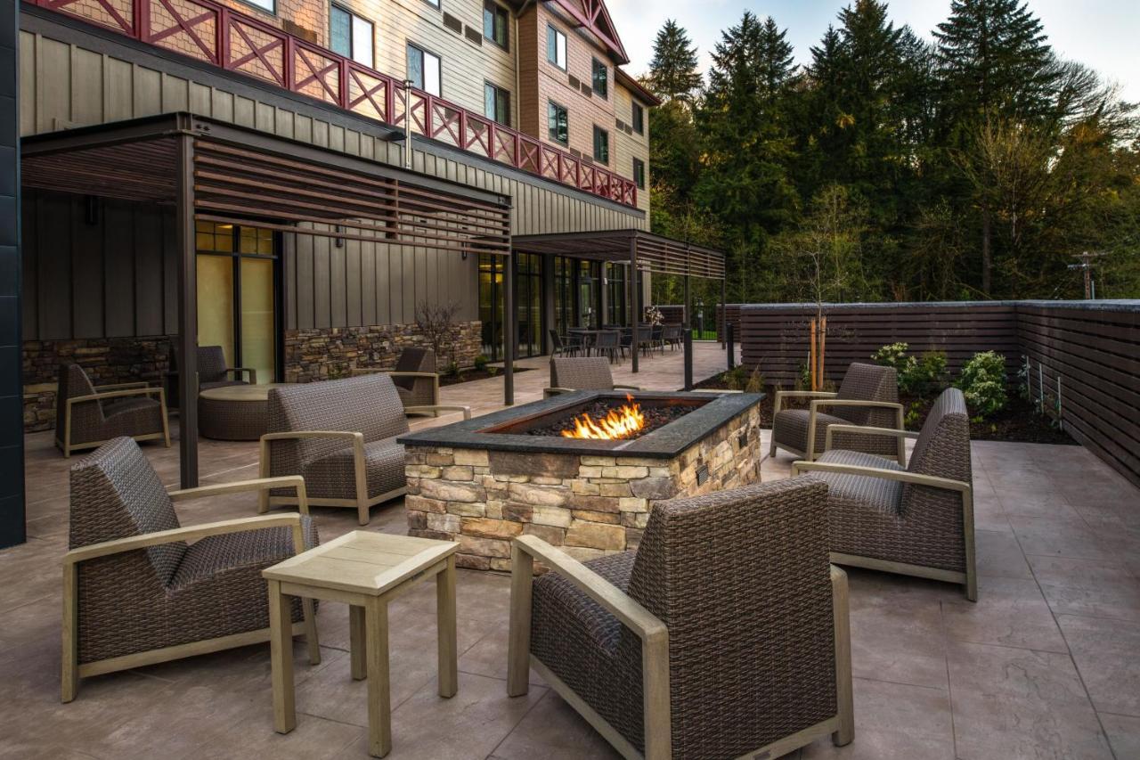 Courtyard By Marriott Olympia Exterior foto