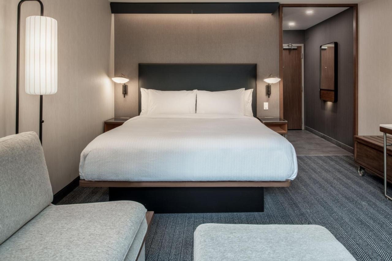 Courtyard By Marriott Olympia Exterior foto