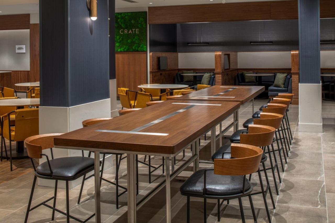Courtyard By Marriott Olympia Exterior foto